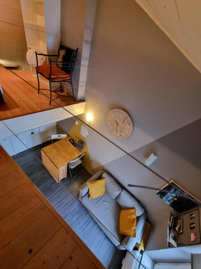 Studio Au Centre De Chimay, Arrivee Autonome Екстер'єр фото